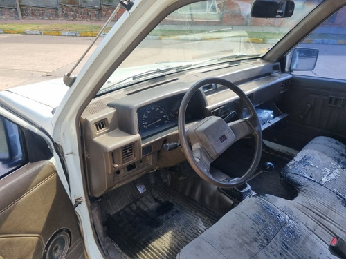 Imagen 11 de 12 de Mitsubishi L200 1998 2.5 Gl S/cab 4x2