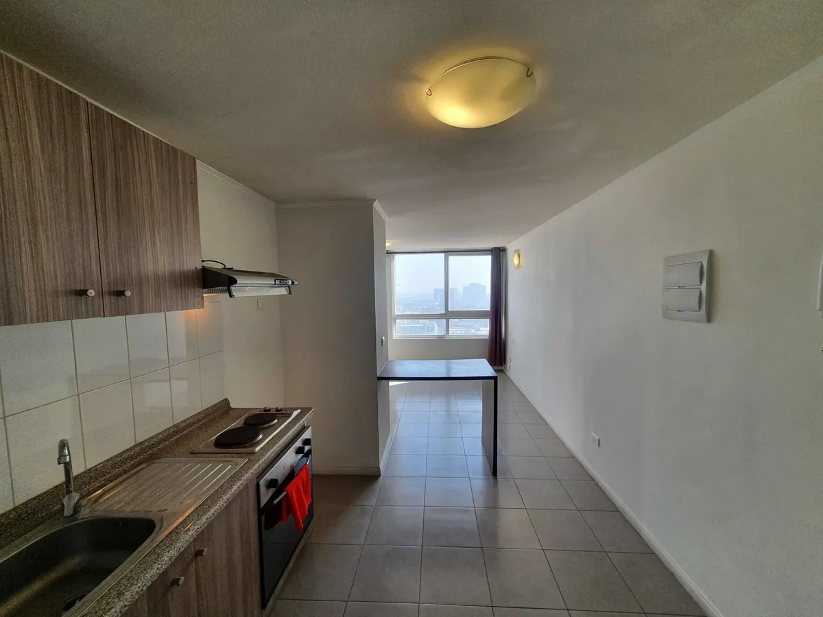 Imagen 2 de 13 de Amplio Estudio Con Bodega! A 3 Cuadras Metro (171503)