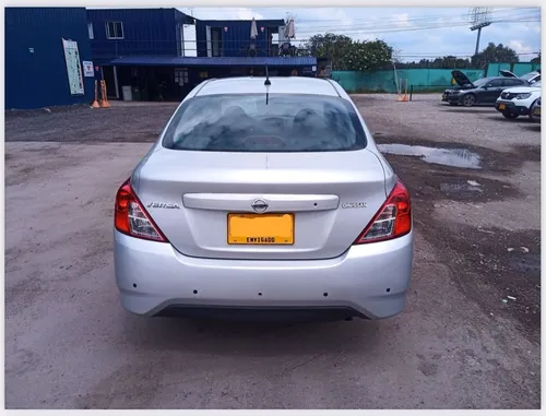 Nissan Versa 1.6 Drive