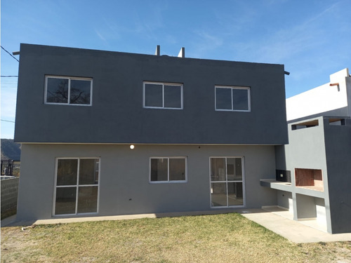 En Venta! Casa En Ph De Tres Dormitorios En Terrazas De Playas De Oro!