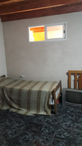 Locales +departamento + Con Descarga Sobre Avenida Santa Teresita