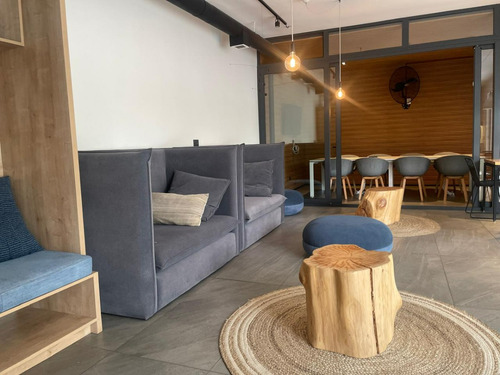 Se Vende Moderno Y Luminoso Departamento, Dos Años De Uso.