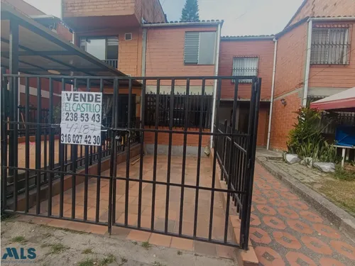 Casa Unifamiliar En Venta En Altos Del Castillo #2(mls#253756)
