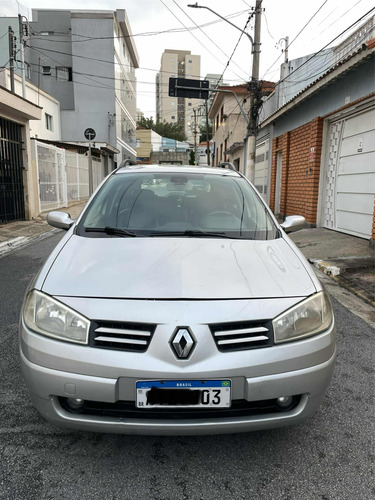 Renault Megane Grand Tour 1.6 Dynamique Hi-flex 5p