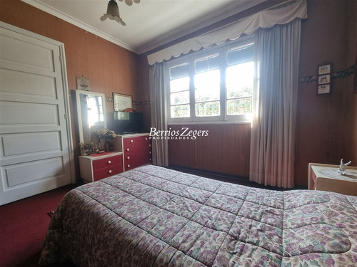 Casa En Venta De 3 Dorm. En Ñuñoa