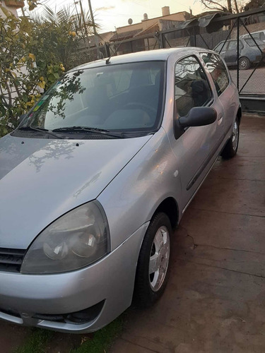 Imagen 1 de 6 de Renault Clio 2006 1.2 Athentique Aa
