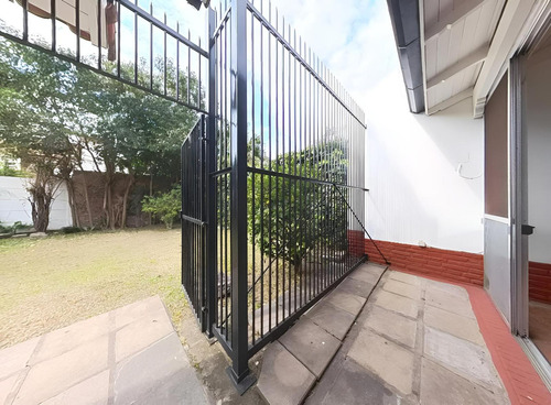 Casa En Venta De 3 Dormitorios - Garage - Jardin - En Barrio Parque Cornelio Saavedra