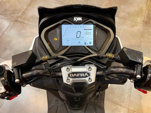 Imagem 11 de 14 de Scooter - Cruisym 150 - X Max 250 - Re