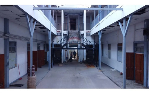 Edificio Con Anteproyecto Aprobado