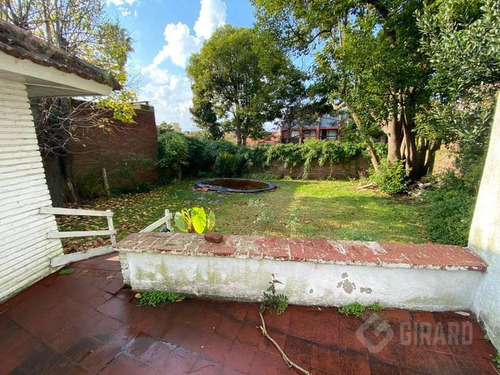 Casa En Venta, Barrio Chauvin.