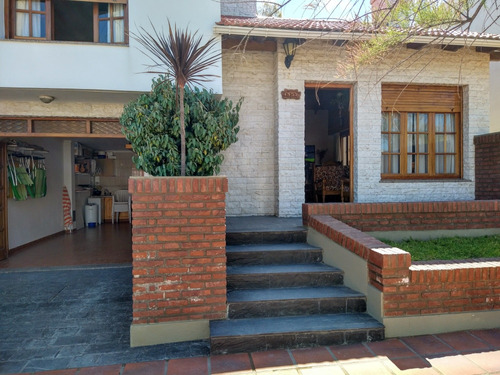 Chalet A Metros Del Mar 6/8 Personas Con Servicios