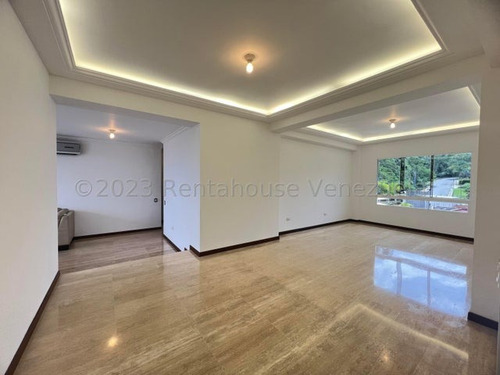 Apartamento En Alquiler En Lomas Del Sol 150mt2 3d 2b 3p