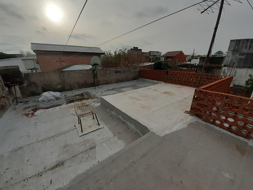 Eva Perón Y Centenario! En Venta Ph Interno De 2 ½ Ambientes Con Terraza!
