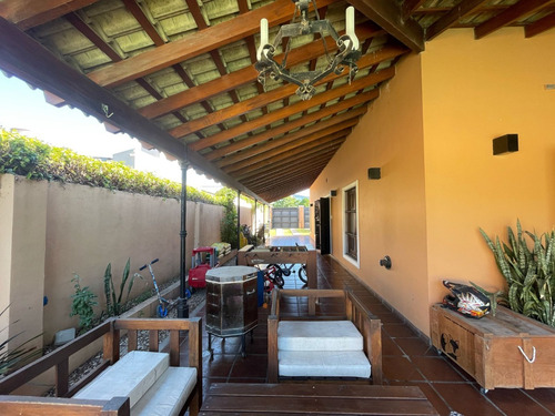 Casa 3 Ambientes En Venta - Pueblo Nuevo - Luján