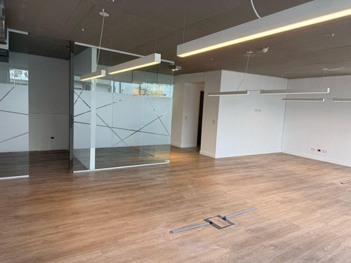 Alquiler Oficina 100m2 En Cabildo Park - Divisiones Blindex Open Space.