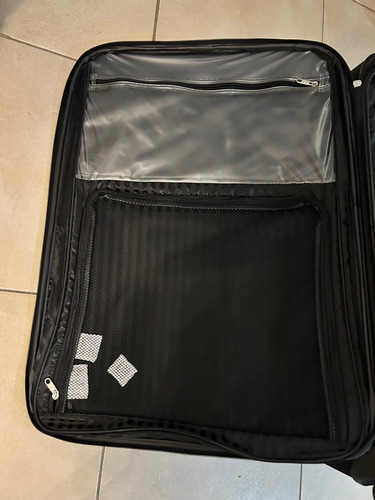 Valija Samsonite Grande Con Ruedas Negro Lisa