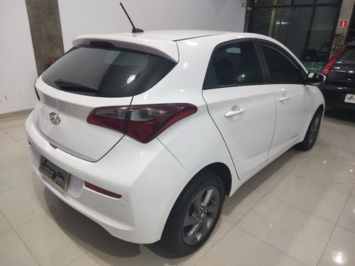 Hyundai HB20 1.0 Comfort Plus Flex 5p