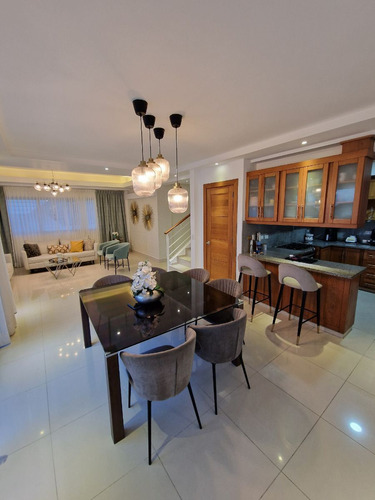 Pent-house De 3 Niveles En Venta En Renacimiento