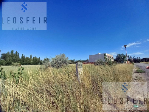 Imagen 2 de 9 de Venta Lote 1032m2 - General Fernandez Oro