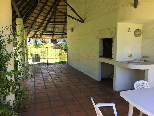 Quincho En Mansa Parada 15 En Venta- Ref: 4612