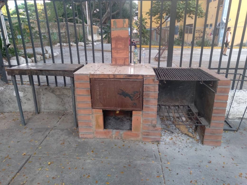 Imagen 7 de 8 de Vendo Acogedor Y Comodo Apto En Caña De Azucar. 04243252273