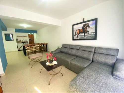 Imagen 4 de 10 de Apartamento En El Trigal Cod:137266 Marimer 04124382769
