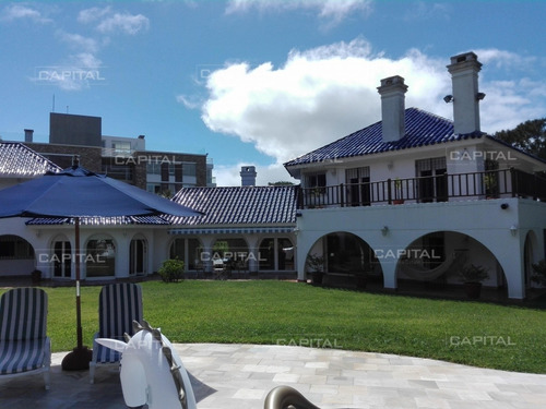 Imagen 5 de 9 de Venta De Gran Residencia A Pasos De La Playa Brava En Rincón Del Indio, Punta Del Este-ref:31420