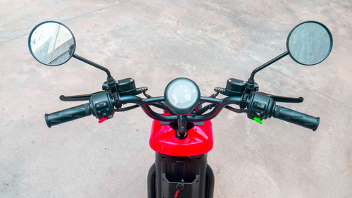 Imagen 11 de 15 de Scooter Nuuv U Pro Eléctrico Motor Bosh Celdas Panasonic