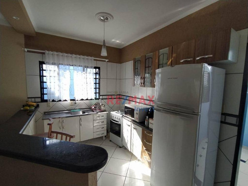 Imagem 9 de 10 de Casa Com 2 Dormitórios À Venda, 104 M² Por R$ 250.000,00 - Jardim Itamarati - Botucatu/sp - Ca1094