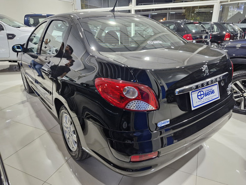 Peugeot 207 1.4 Sedan Allure Hdi 70cv