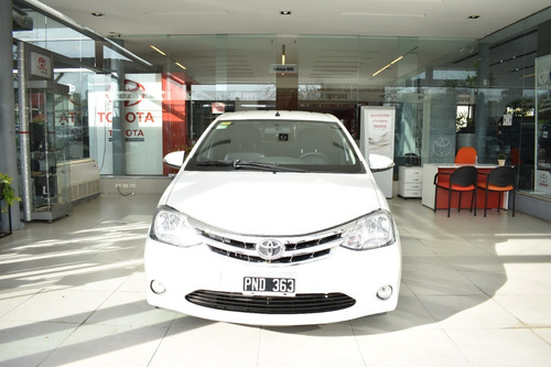 Toyota Etios Platiniun 5 Ptas Mt - Nafta - 2016