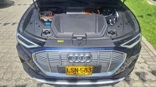 Audi E-tron Advanced