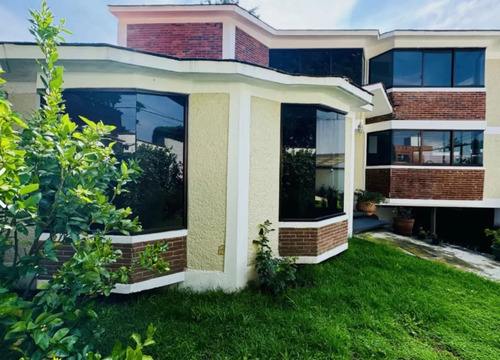 Casa En La Virgen En Metpec Dentro De Residencial Con Amplio Jardin