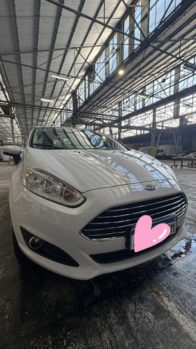 Ford Fiesta Kinetic 1.6 Titanium Powershift 120cv