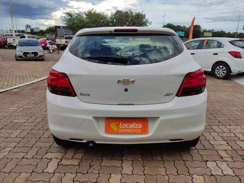 Imagem 2 de 15 de Chevrolet Onix 1.0 Mpfi Joy 8v Flex 4p Manual