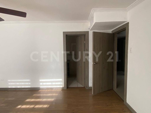 Casa En Venta En Col. Mirador, Chihuahua