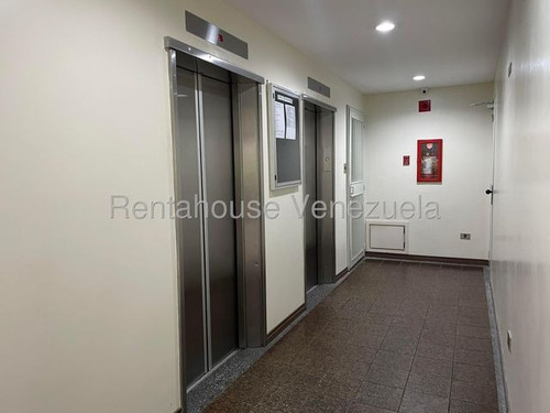 Alquiler De Lindo Apartamento. Mls 25-19817 .ycl.