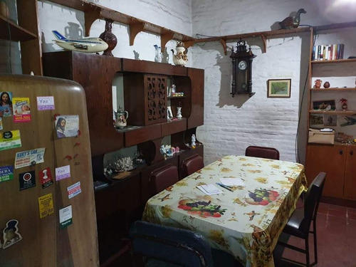 Imagen 7 de 9 de Casa En Venta En Villa Luzuriaga