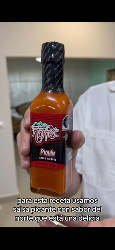 Salsa Picosa Roja Con Sabor Del Norte Deliciosa En Botella