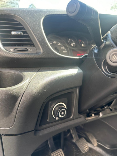 Daily Iveco 28 Lugares 2021/2022 Escolar