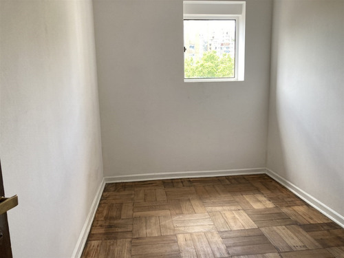 Venta De Oficina En Providencia Con Los Leones Metro L1-l6