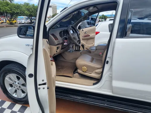 Toyota Fortuner SR5 4.0 AT 4X4