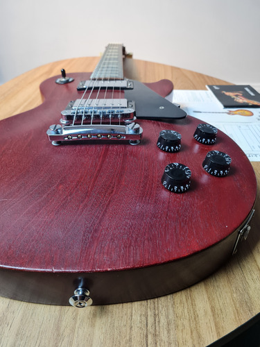 Gibson Les Paul Studio Faded Worn - 8k P.l X Retirando Em Sp Destro Worn Cherry Pau-rosa (Usado)