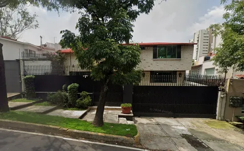 Se Vende Casa Excelente Ubicación!!! Cto. Fuentes Del Pedregal 159, Fuentes Del Pedregal, Tlalpan, 14140 !!!!!remates Hipotecarios