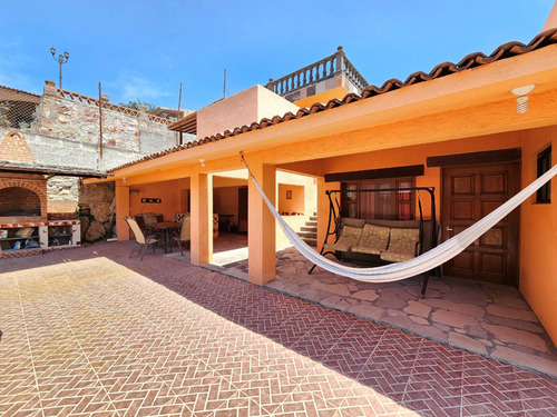 Casa De Hospedaje Ó Airbnb En El Centro Del Pueblo Mágico De Bernal! Am