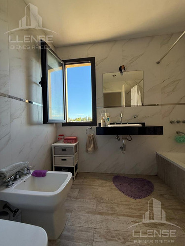 Casa 4 Ambientes Con Pileta En Alquiler - Guillermo E Hudson