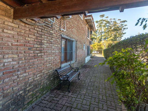 Venta De Casa - Residencial O Clinica