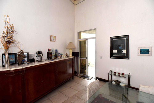 Venta Casa 4 Amb En Flores Cochera, Apto Credito