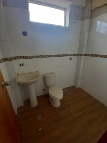 Imagen 12 de 12 de Townhouse En Venta Mañongo Residencia Pie De Monte Gavip