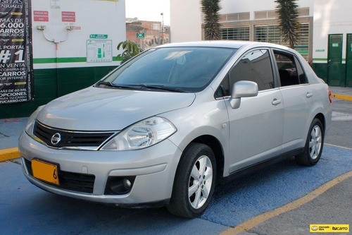 Nissan Tiida 1.8 Premium 4 p